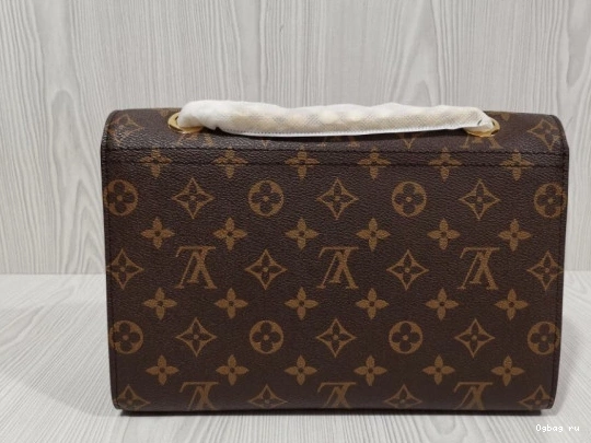 Louis Vuitton VICTOIRE 0805